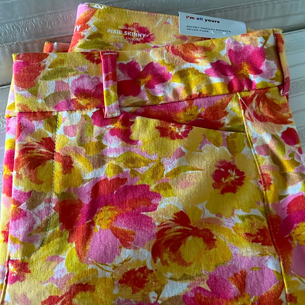 Colorful pixie skinny pants